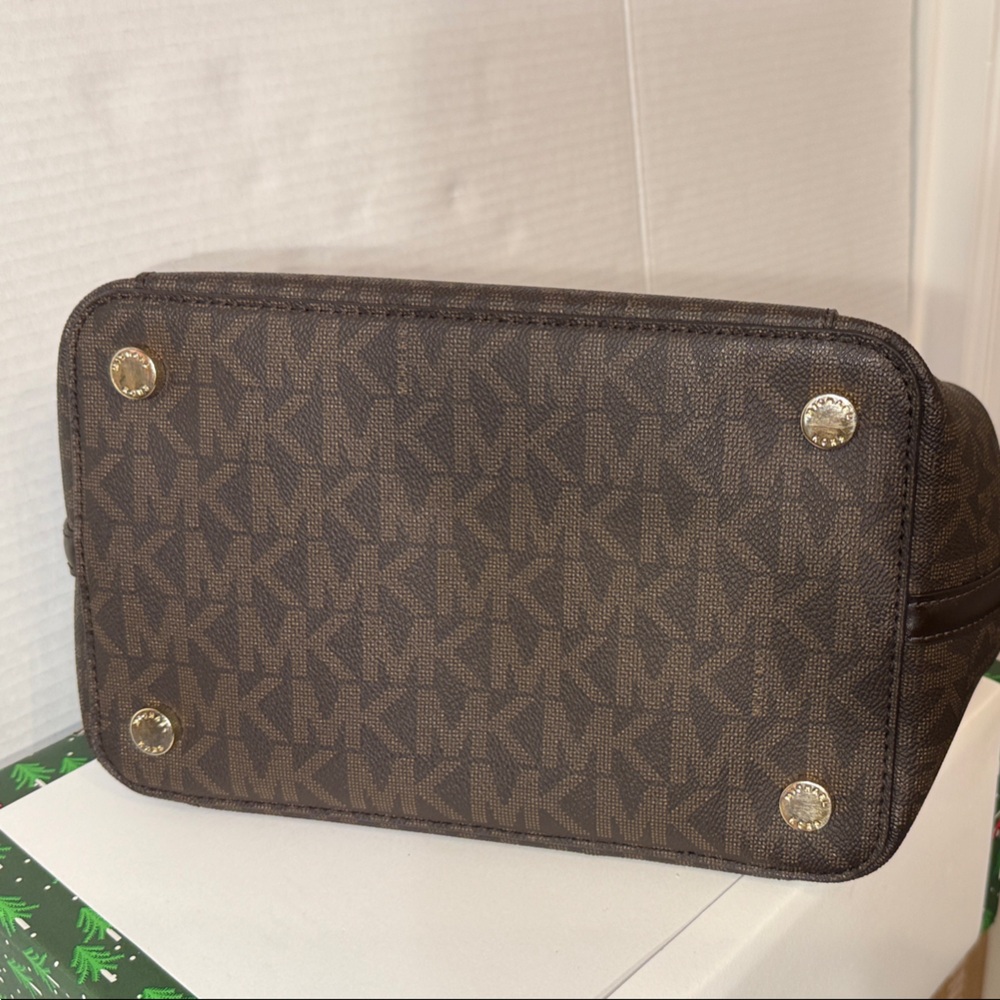 NWT Michael Kors Brown Logo Greenwich Large Grab Bag Tote Satchel MK Signature - Picture 14 of 14